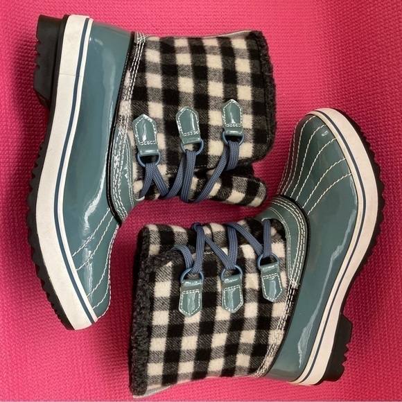 - Skechers Waterproof Thinsulate Insulation Rain Boots Blue W/ Black-White… - Picture 5 of 11